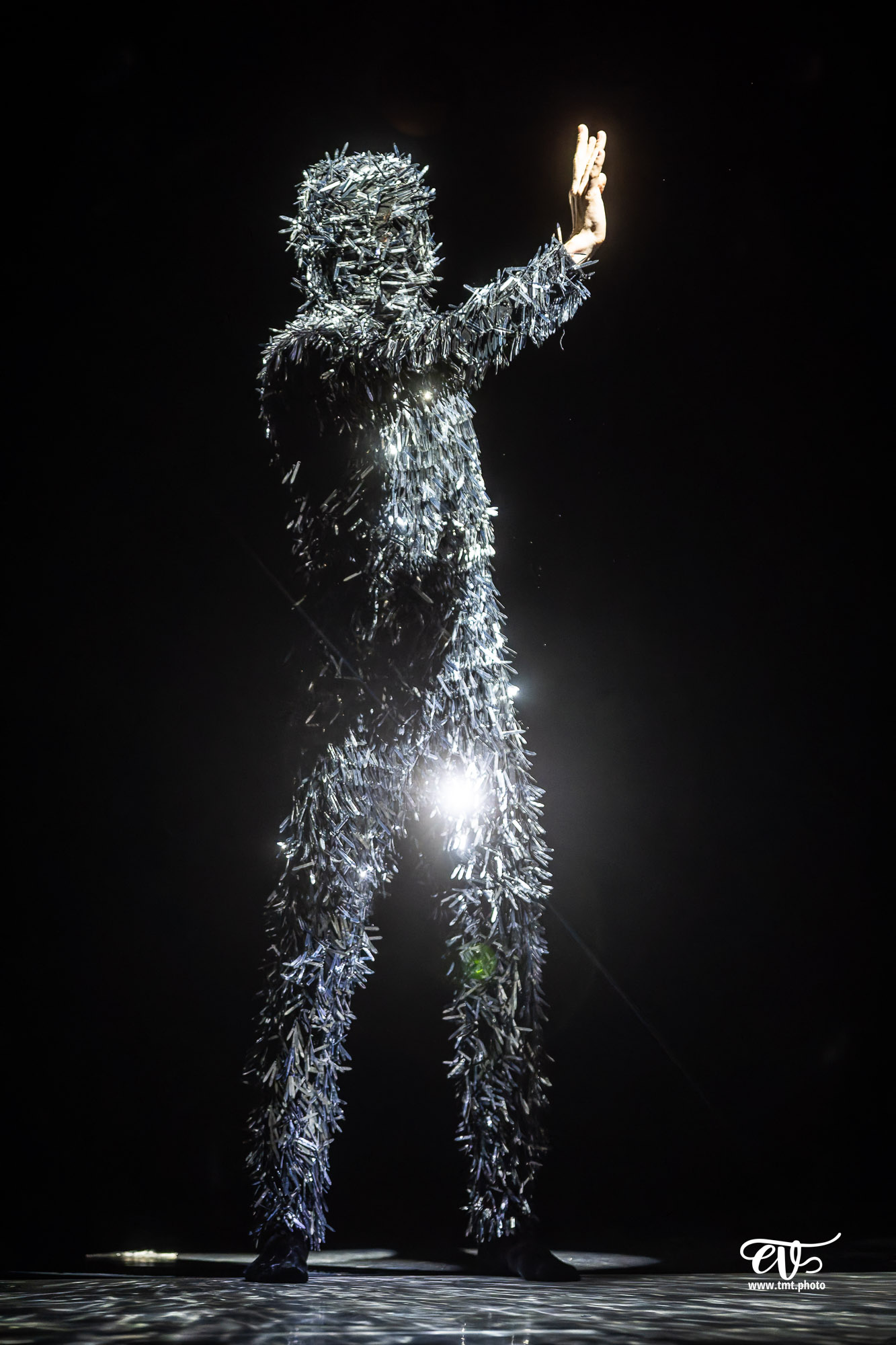 A4 (COMME LA FEUILLE) CIE CHICOS MAMBO